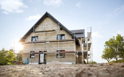 Does a Construction All Risk Policy cover damage to surrounding property?